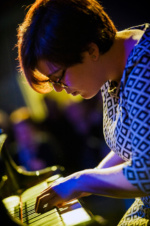 Das Carina Peitz Trio - Carina Peitz am Klavier, Stefan Scheib am Kontrabass und Kevin Naßhan, Schlagzeug - Landesvertretung Saarland - Jazz in den Ministergärten 2017