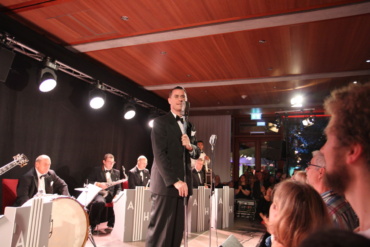 Jazz in den Ministergärten // Andrej Hermlin & His Swing Dance Band in der Landesvertretung Brandenburg (c) brandenburg.de